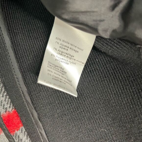 Akris Punto
Gray Black Red Multi Unique Wool & Angora/Mohair Jacket Blazer - Picture 9 of 10
